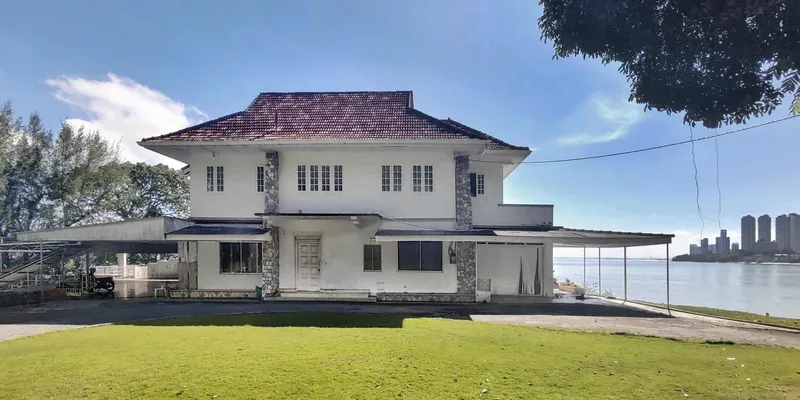 A heritage seaside villa at Batu Ferringhi, Penang